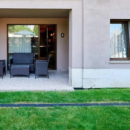 Apartment Freedom Beach With Pool, Gym And Free Transfer *