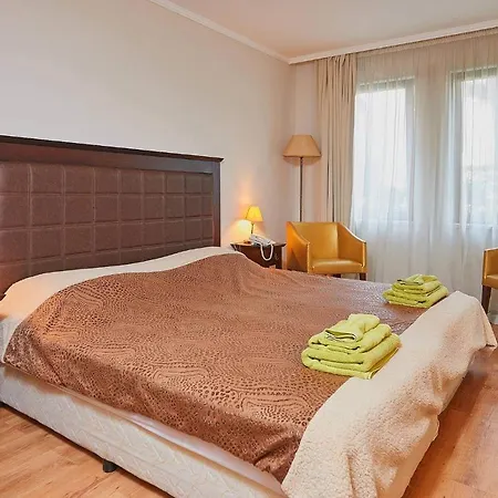 Apartment Freedom Beach With Pool, Gym And Free Transfer *